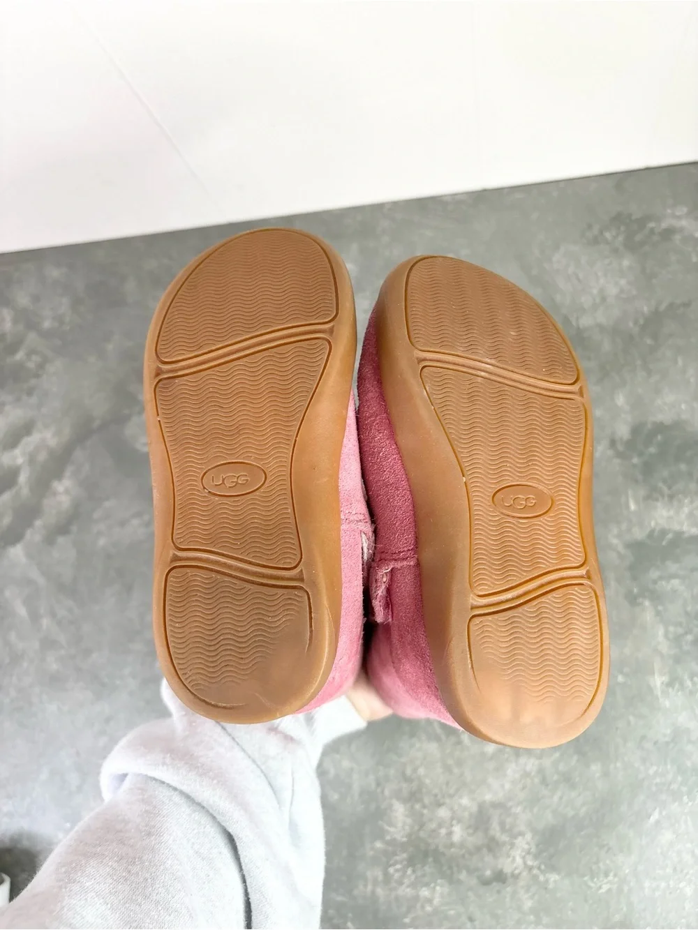 UGG Toddler Keelan boots suede exterior plush shearling lining pink size 8